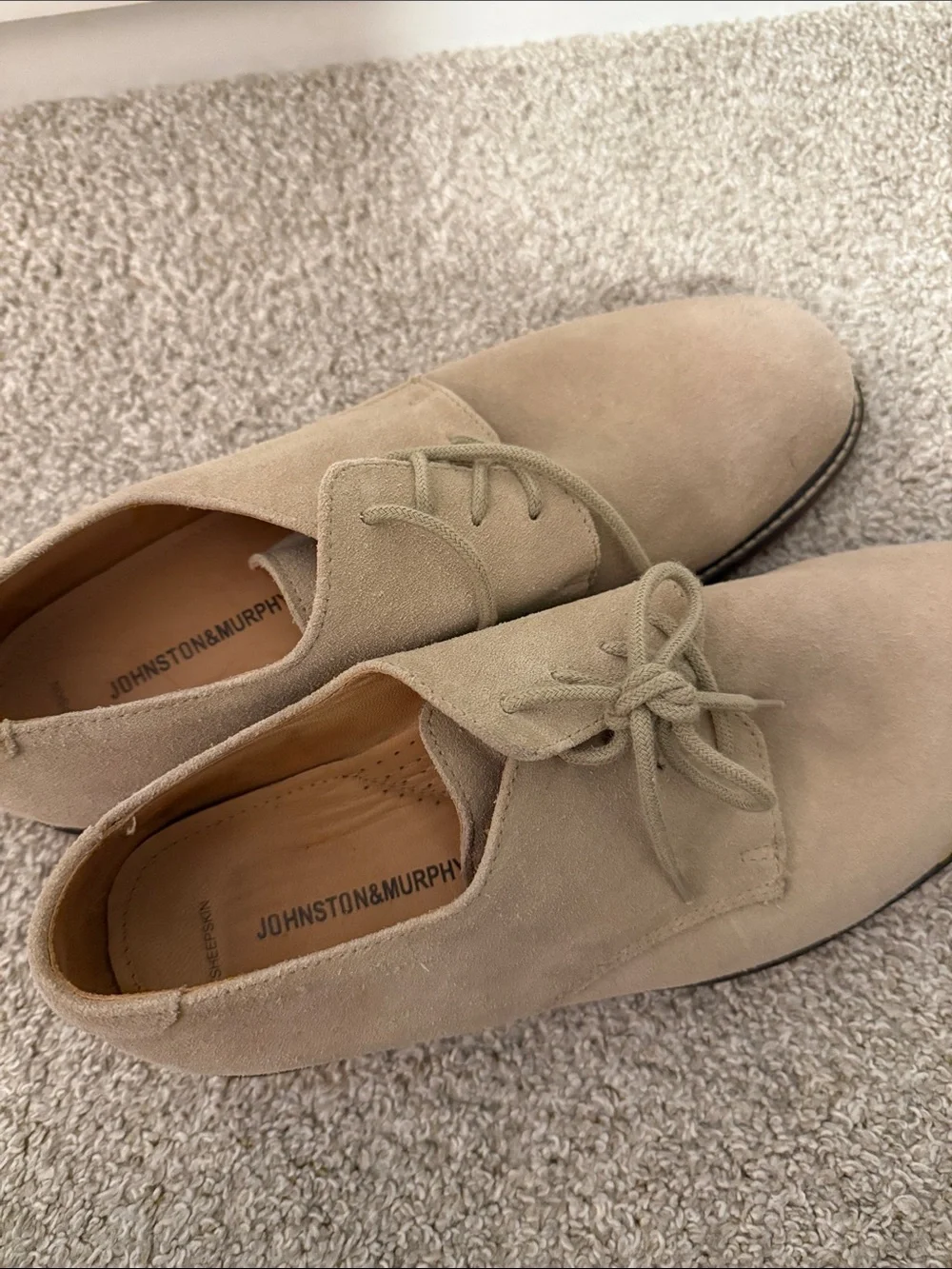 Johnston & Murphy Light Beige Suede Chukka Boots